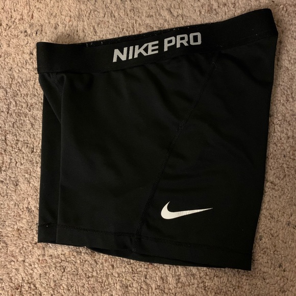 Black Nike Pro shorts 3” inseam - Picture 2 of 4